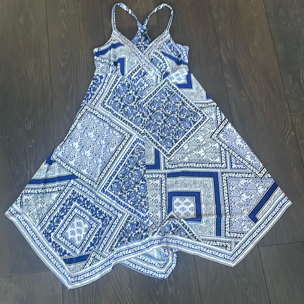 Great summer midi dress with support bra pads